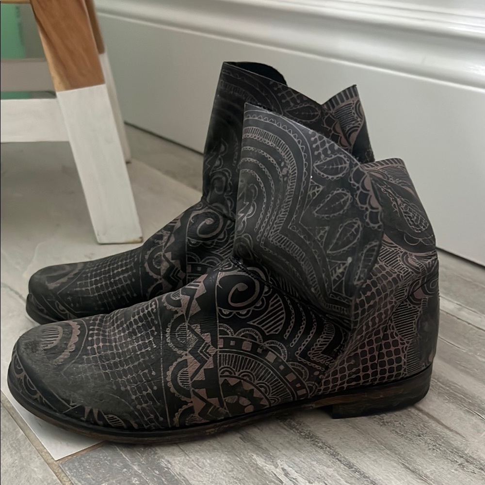 Black Patterned womens ankle boots
